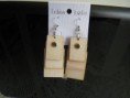 Pendientes de madera ligeros
